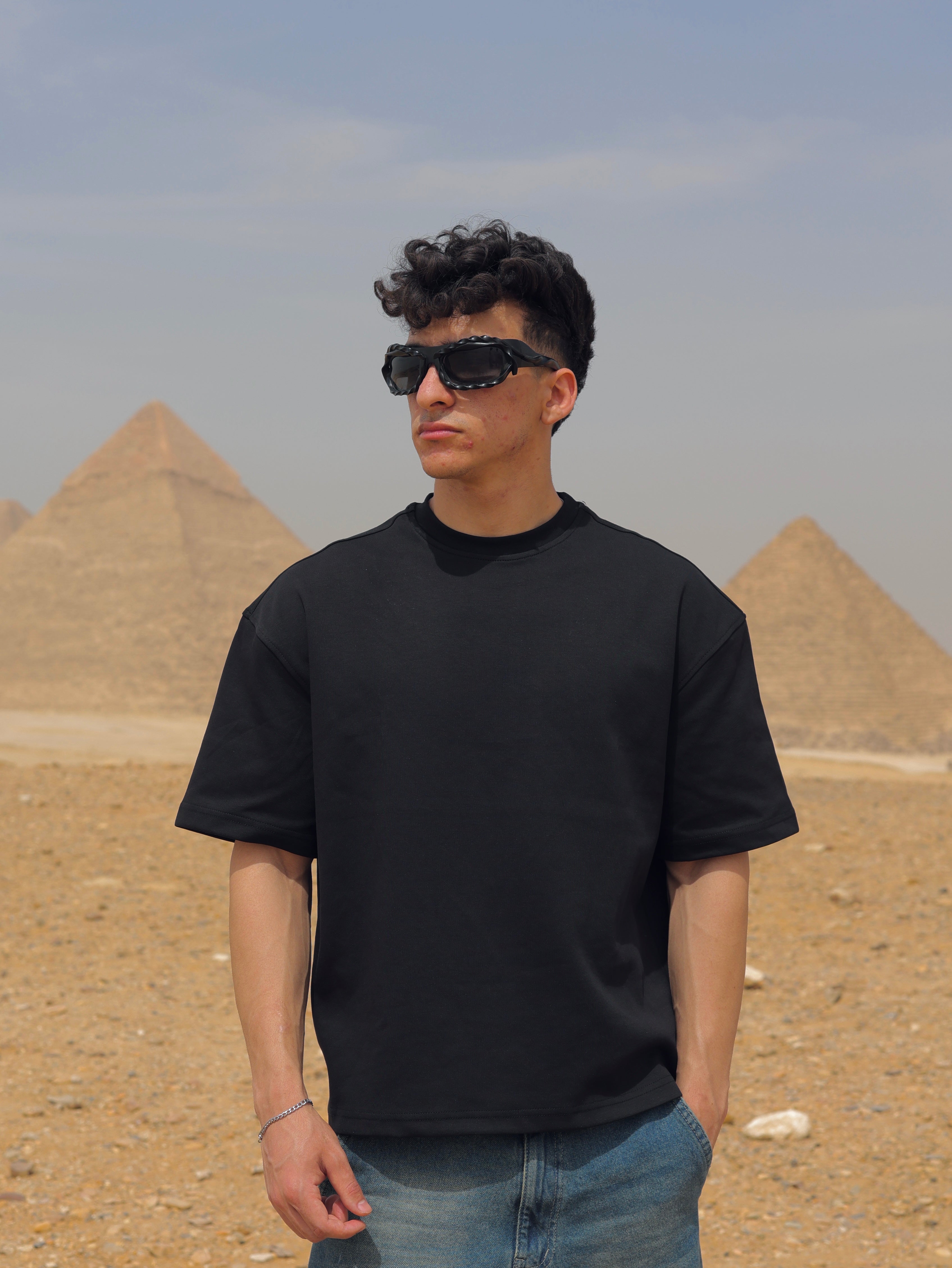 Boxy-fit Plain T-Shirt Black